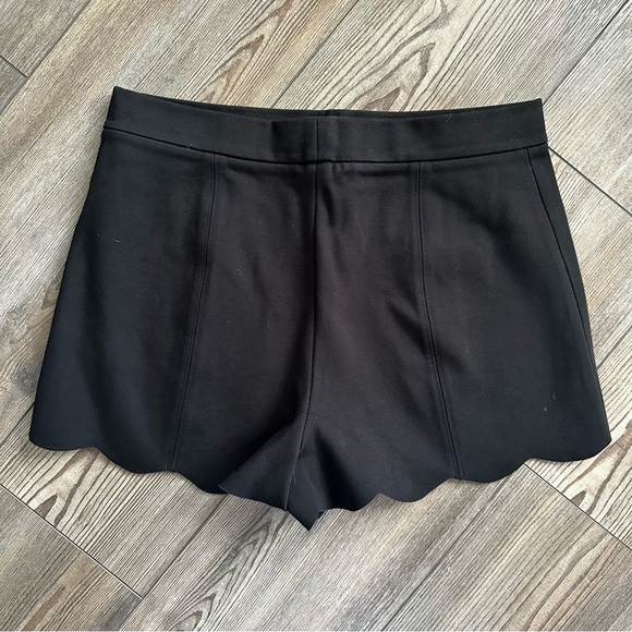 Cooperative Black Scalloped High-Waisted Pinup Shorts - Picture 2 of 4